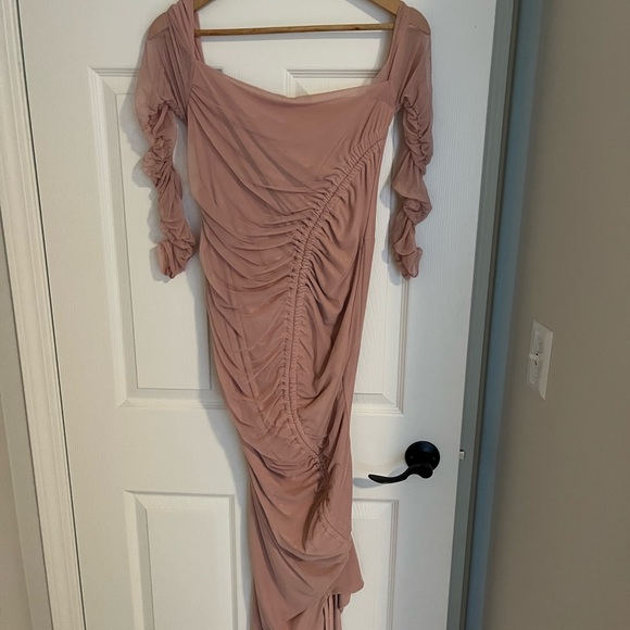 Club L London Maternity Dress - Picture 3 of 4